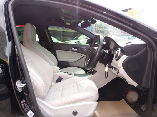 BENZ A-CLASS A180 W176 1.6 BlueEFFICIENCY AT ปี2014
