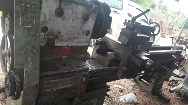 ขายเครื่องกลึง8ฟุตต่อหางเป็น10ฟุตสวิงได้900รูเพลา2.6นิ้วพร้อมใช้ราคาแสนถูกครับ