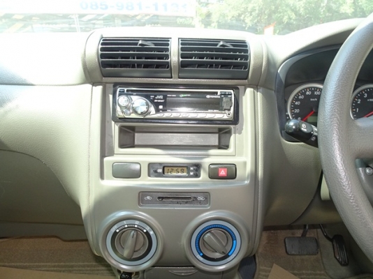 TOYOTA AVANZA 1.5E AT ปี 2010