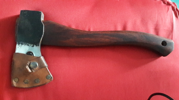 ขายขวานเสือ1 1/4ปอน HULT'S CELEBRATED AXES. MADE IN SWEDEN.