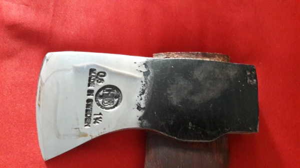 ขายขวานเสือ1 1/4ปอน HULT'S CELEBRATED AXES. MADE IN SWEDEN. ขายขวานเสือ1 1/4ปอน HULT'S CELEBRATED AXES. MADE IN SWEDEN.