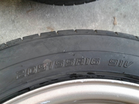 ขอบ16นิ้ว6รู พร้อมยาง ชุดนี่ ราคา 6900 บาท