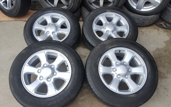 ขายล้อISUZU 1.9 ขอบ16 ยาง215/65/16 ปี 15  4 ล้อ
