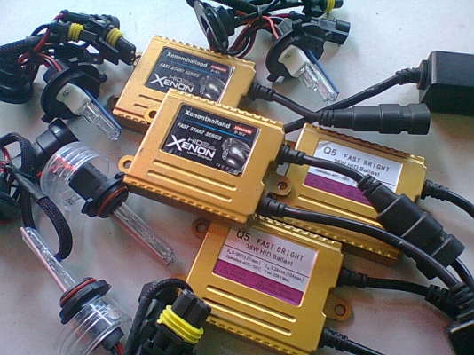 ชุดไฟซีนอล Q5 FAST BRIGHT HID 35W AC DIGITAL ชุดไฟซีนอล Q5 FAST BRIGHT HID 35W AC DIGITAL