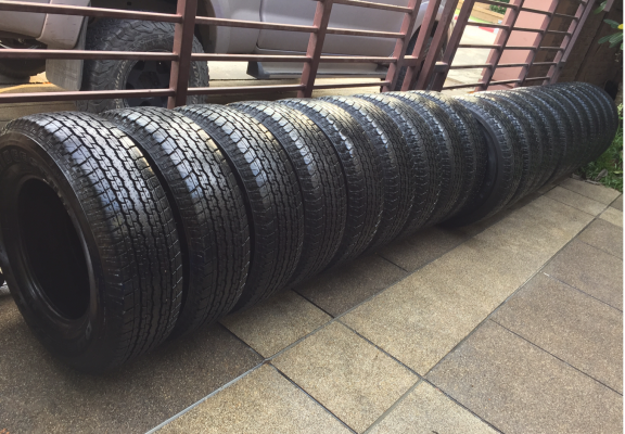 (หมดแล้วครับ) ยาง Bridgestone 245 70 16 ปี16 มีให้เลือก 7ชุด ดอกเต็ม ไม่มีปะ ราคาไม่แพง