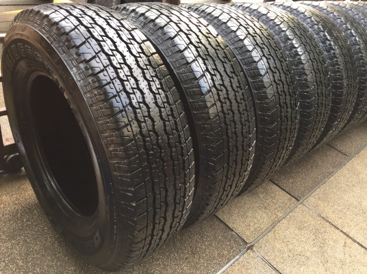 (หมดแล้วครับ) ยาง Bridgestone 245 70 16 ปี16 มีให้เลือก 7ชุด ดอกเต็ม ไม่มีปะ ราคาไม่แพง