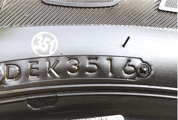 (หมดแล้วครับ) ยาง Bridgestone 245 70 16 ปี16 มีให้เลือก 7ชุด ดอกเต็ม ไม่มีปะ ราคาไม่แพง