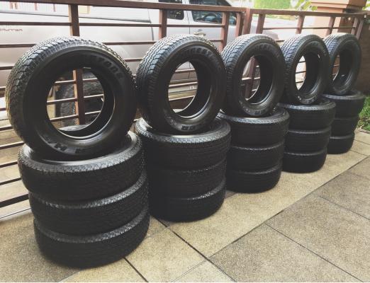 (หมดแล้วครับ) ยาง Bridgestone 245 70 16 ปี16 มีให้เลือก 7ชุด ดอกเต็ม ไม่มีปะ ราคาไม่แพง