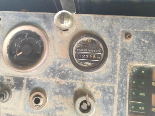 ขาย(680,000)฿รถปูยางSUMITOMO HA60Cปูใด้6เมตรรถใช้งานน้อยจอดนานเอกสารพร้อมโอน