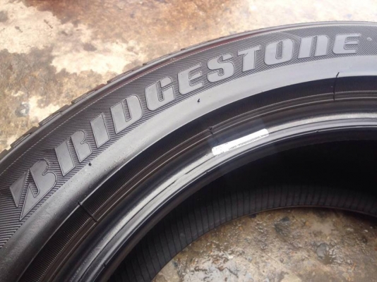 ยาง Bridgstone 215-55-17 ปี 16 ครบชุด 4 เส้น 7500 สภาพสวยๆไม่บวมไม่กินข้าง ดอกยางเหลือเยอะเอาไปวิ่งกันใด้อีกยาวค่ะ ยาง Bridgstone 215-55-17 ปี 16 ครบชุด 4 เส้น 7500 สภาพสวยๆไม่บวมไม่กินข้าง ดอกยางเหลือเยอะเอาไปวิ่งกันใด้อีกยาวค่ะ