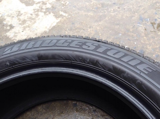 ยาง Bridgstone 215-55-17 ปี 15 ครบชุด 4 เส้น 5000 สภาพสวยๆไม่บวมไม่กินข้าง ดอกยางเหลือเยอะเอาไปวิ่งกันใด้อีกยาวค่ะ ยาง Bridgstone 215-55-17 ปี 15 ครบชุด 4 เส้น 5000 สภาพสวยๆไม่บวมไม่กินข้าง ดอกยางเหลือเยอะเอาไปวิ่งกันใด้อีกยาวค่ะ