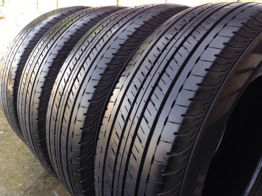 ยาง Bridgstone 215-70-15 ปี 16 2 เส้น ปี 15 2 เส้น ครบชุด 4 เส้น 7000  สภาพสวยๆไม่มีปะไม่บวมไม่กินข้าง ดอกยางเหลือเยอะเอาไปวิ่งกันใด้อีกยาวค่ะ