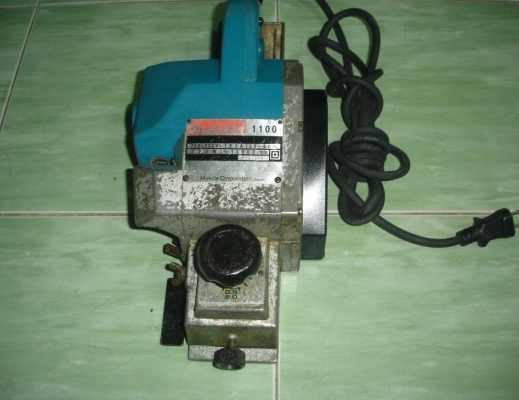 ขาย กบ Makita แท้ 3 นิ้ว  รุ่น 1100 สภาพดี พร้อมใช้งาน