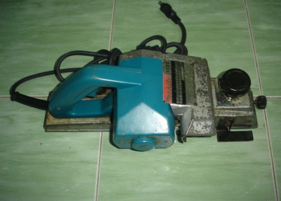 ขาย กบ Makita แท้ 3 นิ้ว  รุ่น 1100 สภาพดี พร้อมใช้งาน