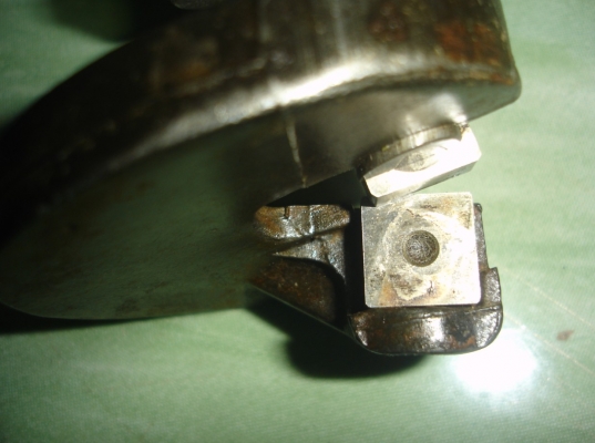 ขายกรรไกรไฟฟ้า ยี่ห้อมากีต้า รุ่น JS1600 สภาพสวยมาก ยังไม่ผ่านการซ่อม ฟันคมกริบ ตัดแผ่นเหล็กได้ดีมาก