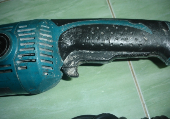 ขายเครื่องเจียร์คอยาว MAKITA GS5000 5"  750วัตต์