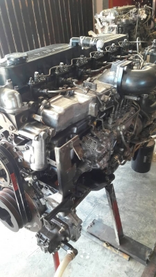 เครื่องยนต์อีซูสุ6HE1#195แรงเครื่องฟิตติดดีมากพร้อมใช้ครับ