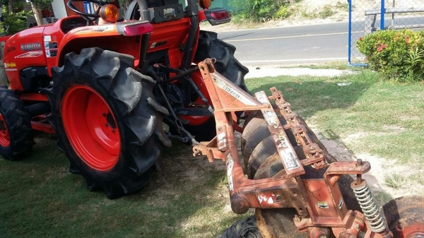 ขายรถไถคูโบต้า L3608 ทำงาน1,029ชม. อุปกรณ์ครบ ใบดันหน้า ผาน5 สภาพสวยสีเดิมโรงงาน