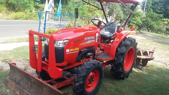 ขายรถไถคูโบต้า L3608 ทำงาน1,029ชม. อุปกรณ์ครบ ใบดันหน้า ผาน5 สภาพสวยสีเดิมโรงงาน