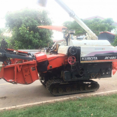 ขายรถเกี่ยวข้าวDC68G อุ้ม สภาพใช้งานได้เลย เอกสารเล่มทะเบียนครบ พร้อมลงทำงาน