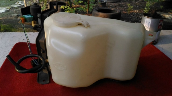 ถังพักน้ำฉีดน้ำฝน NISSAN TERRANO 1  แท้ญี่ปุ่น