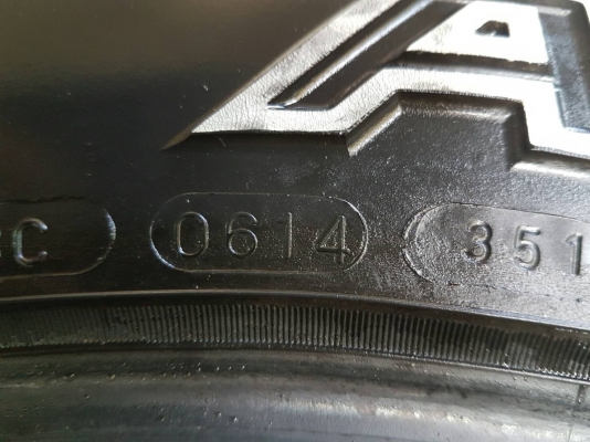 ยาง maxxis at 265/65/17 ปี 14 ยาง maxxis at 265/65/17 ปี 14