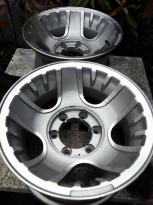 ขายแม็กสวยๆ1ชุดครับ ขายแม็กสวยๆ1ชุดครับ