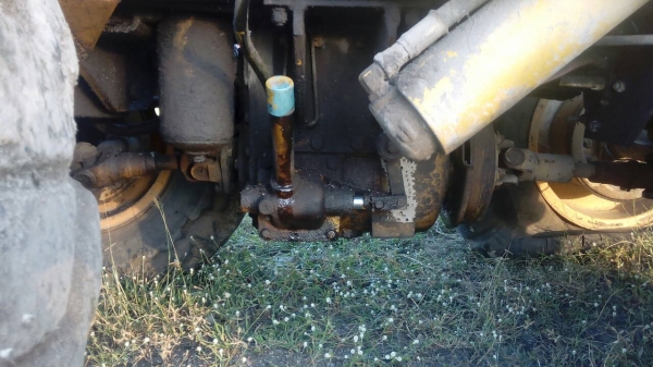 ขายรถตักKOMATSU JH30B เครื่องแน่น ปั้มแรง    รถแห้งทั้งคัน ใช้งานคล่อง  265,000บ. สนใจติดต่อ 0835601591 หรือ 0903494058