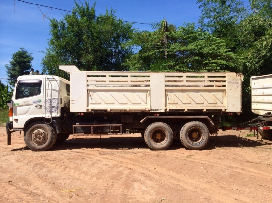 ขายด่วน รถสิบล้อสองเพลาดั้มพ์ hino mega 251 ปี52 สภาพดีมาก พร้อมใช้งาน เอกสารพร้อม