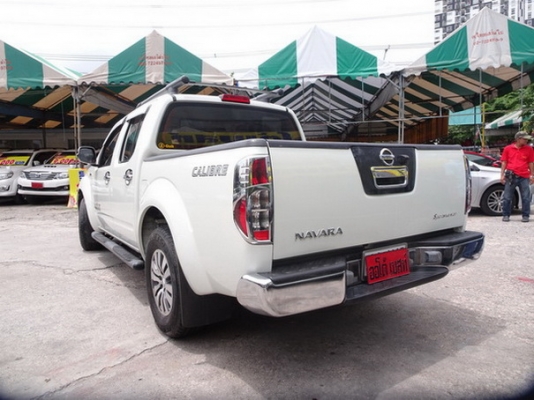 NISSAN NAVARA 2.5LE CALIBRE 4DR AT ปี2012