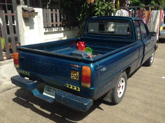 มาสด้าแฟมิเลีย เครื่อง 1400 ปี1993 มาสด้าแฟมิเลีย เครื่อง 1400 ปี1993