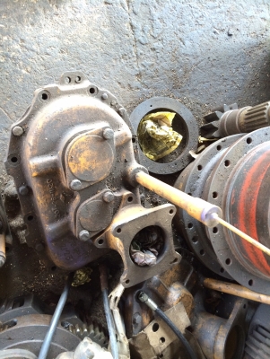 โป๊ะสวิง KOMATSU PC 40-2 เก่านอกญี่ปุ่น ไม่มีมอเตอร์ ราคา 10,000 บาท