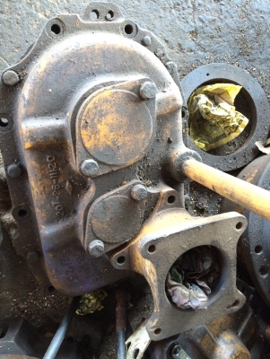 โป๊ะสวิง KOMATSU PC 40-2 เก่านอกญี่ปุ่น ไม่มีมอเตอร์ ราคา 10,000 บาท