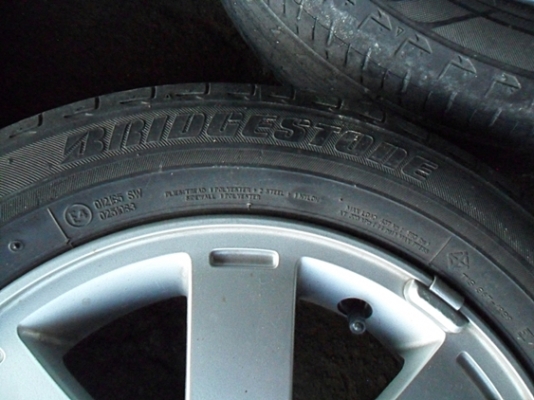 แม็กรถเก๋ง 4รู100 พร้อมยาง บริดสโตน ลงพื้นปี13 (4ล้อ 2,800)