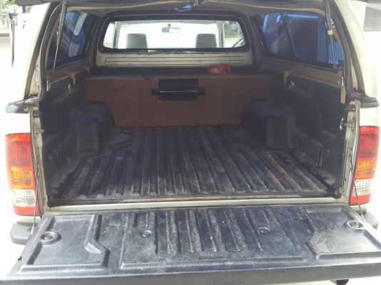 2011 TOYOTA VIGO 2.7J สีบรอนซ์ รถสวยมีเสน่ย์ สภาพสมบูรณ์พร้อมใช้งาน