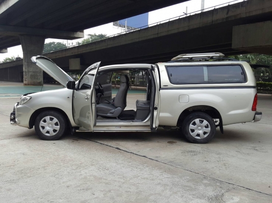 2011 TOYOTA VIGO 2.7J สีบรอนซ์ รถสวยมีเสน่ย์ สภาพสมบูรณ์พร้อมใช้งาน