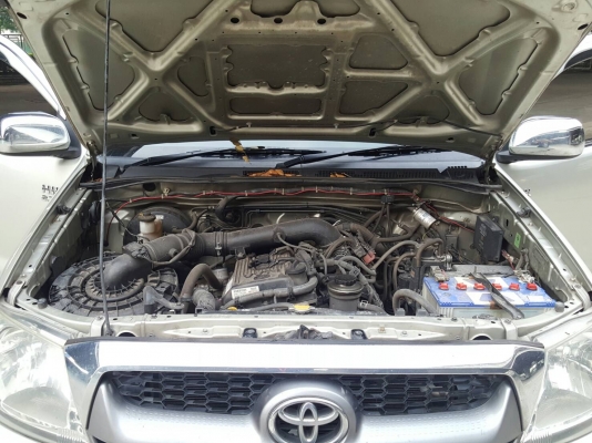 2011 TOYOTA VIGO 2.7J สีบรอนซ์ รถสวยมีเสน่ย์ สภาพสมบูรณ์พร้อมใช้งาน