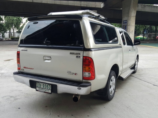 2011 TOYOTA VIGO 2.7J สีบรอนซ์ รถสวยมีเสน่ย์ สภาพสมบูรณ์พร้อมใช้งาน