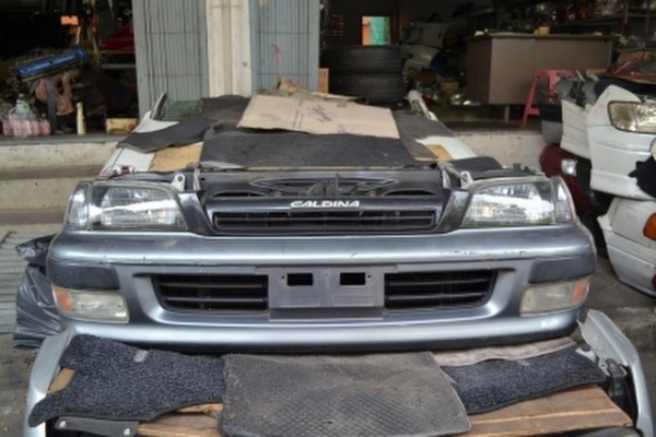 ขายแผงหน้าตัด ตัดศอก TOYOTA  CORONA EXSIOR (โคมดำ) อะไหล่รถยนต์ มือสอง