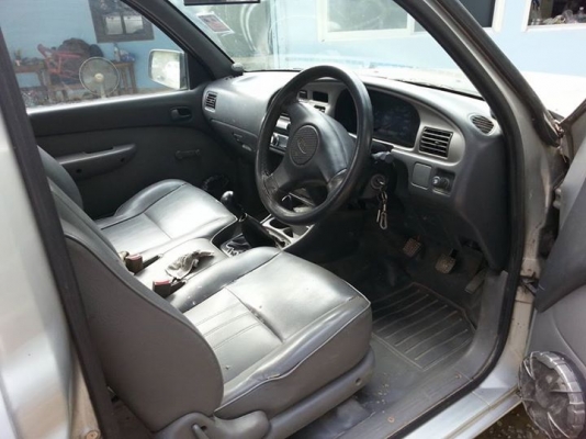 ford หัวเดียว ปี 02 เครื่อง 2500 พวงมาลัยเพาเวอร์