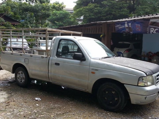 ford หัวเดียว ปี 02 เครื่อง 2500 พวงมาลัยเพาเวอร์