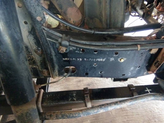 Isuzu NKR58LX 110แรง ห้างแท้ปี38 เล่มพร้อม ภาษีเต็ม