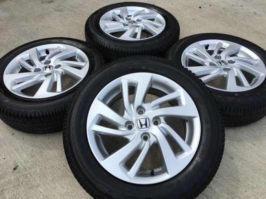 ล้อใหม่ป้ายแดงHonda Jazz พร้อมยางป้ายแดง 175-65-15