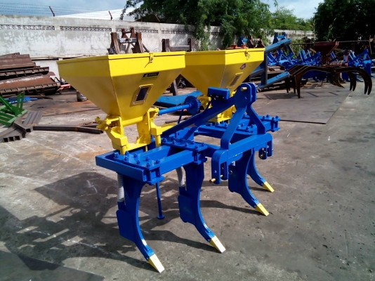 เครื่องหยอดปุ๋ย อ้อย ข้าวโพด มัน