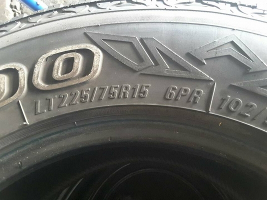 Maxxis AT 225/75/15 ปลายปี 11 สวยๆ 1ชุด