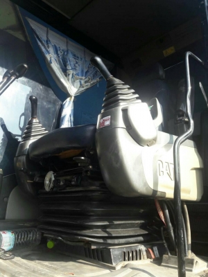 ขายแบคโฮCATรุ่น320Dสภาพไหม่มากๆพร้อมใช้จริงๆใช้งานไป10000ชั่วโมงขายราคา1750000บาท ขายแบคโฮCATรุ่น320Dสภาพไหม่มากๆพร้อมใช้จริงๆใช้งานไป10000ชั่วโมงขายราคา1750000บาท