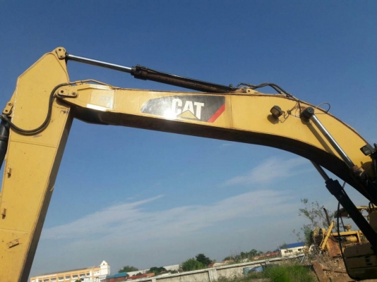 ขายแบคโฮCATรุ่น320Dสภาพไหม่มากๆพร้อมใช้จริงๆใช้งานไป10000ชั่วโมงขายราคา1750000บาท ขายแบคโฮCATรุ่น320Dสภาพไหม่มากๆพร้อมใช้จริงๆใช้งานไป10000ชั่วโมงขายราคา1750000บาท
