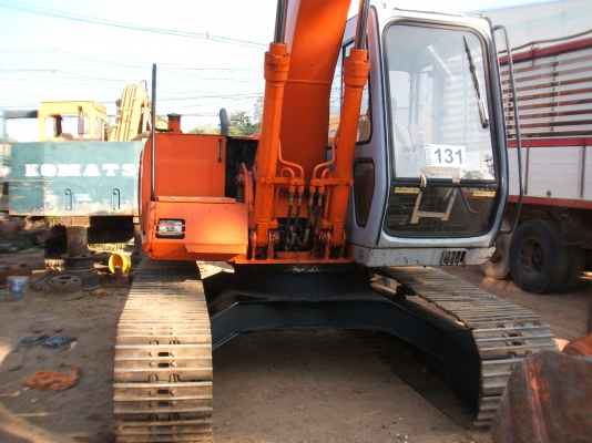 ขายรถแม็คโครฮิตาชิ EX200-2 สภาพดี ปั้มดี เครื่องดี ขายราคา 550,000 บาท