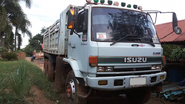 **860,000 บ.ต่อรอง/// 10ล้อ2เพลาดั้ม ISUZU ROCKY FXZ-240 (K) หัวขาวทำฟ้า เครื่อง+เกียร์ เดิม ช่วงล่า