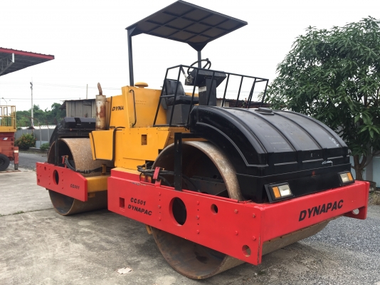 ขายรถบด17ตันDYNAPACรุ่นCC501 รถนอกนำเข้า ไม่เคยใช้งานในไทย มีเอกสารพร้อมหน้าเหล็กหลังเหล็ก  บดอัดสั่นสเทือนได้ทั้ง2ล้อ เอวออ่น  เครื่องยนต์ดีเซล6สูบ สภาพดีพร้อมใช้งานมีให้เลือกหลายคันหลายขนาด